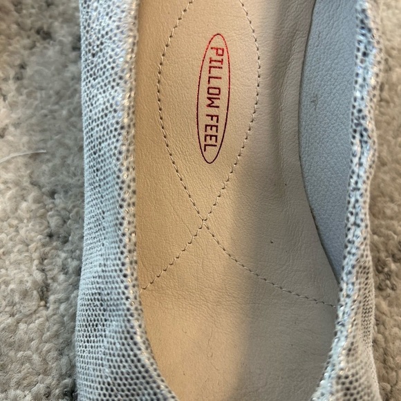 Amalfi By Rangoni 8.5 NEW Gray Heels with Chunky Heel- pillow soft elastic heel - Picture 5 of 16